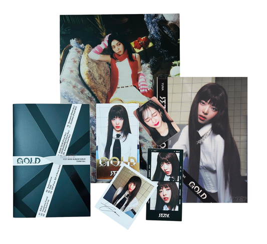 ** Itzy Gold Album Digipack / Version Yuna