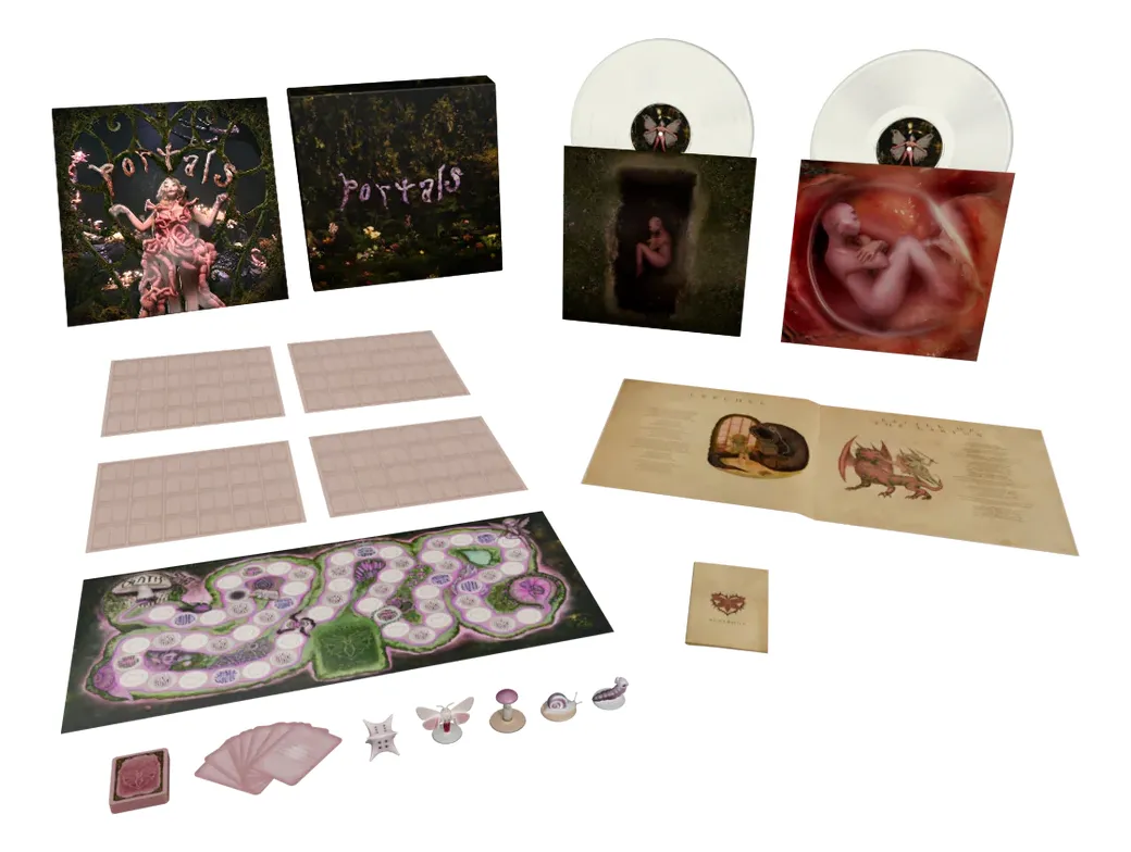Melanie Martinez Portals Deluxe Con Juego De Mesa 2 Lp Vinyl