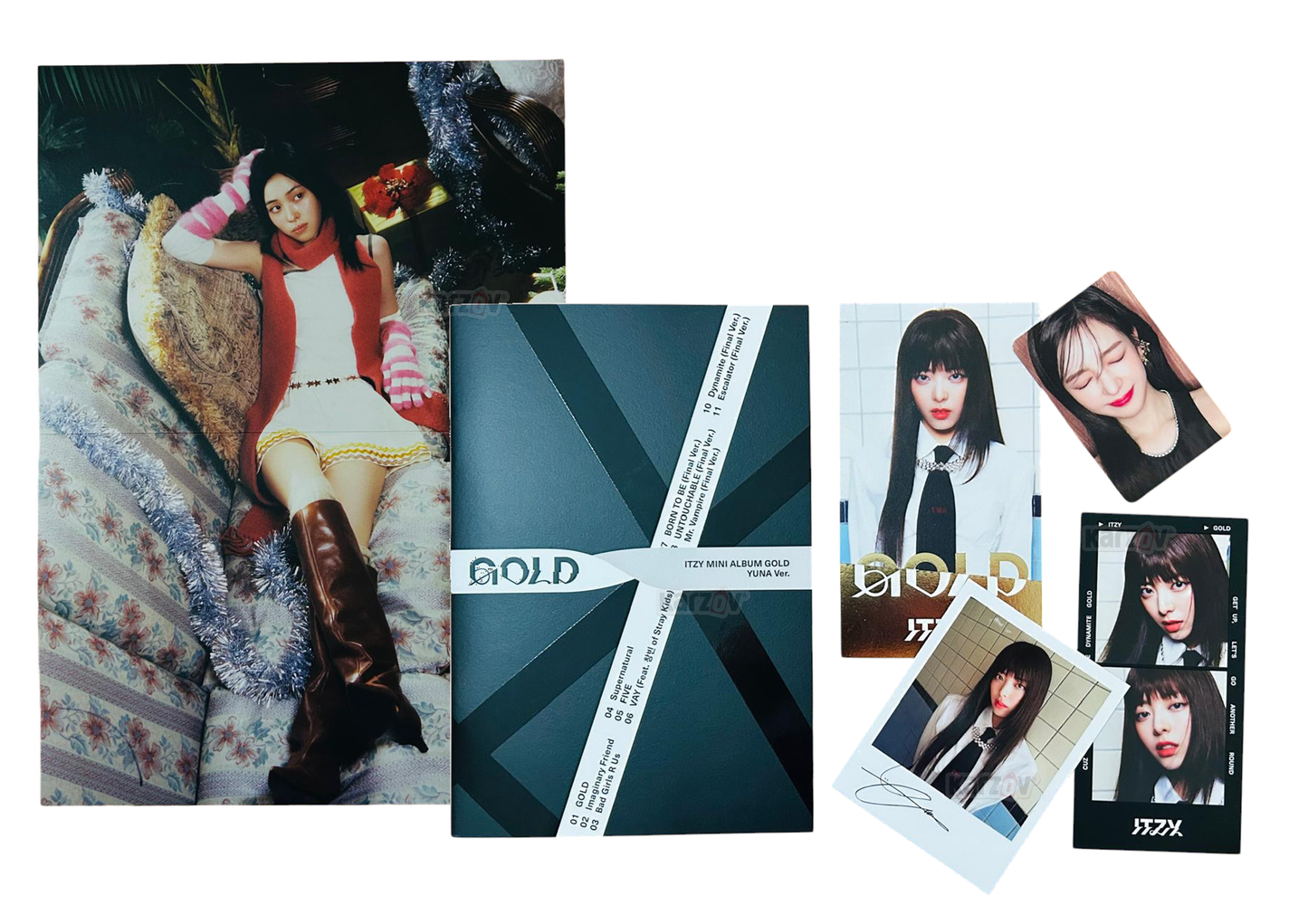** Itzy Gold Album Digipack / Version Yuna